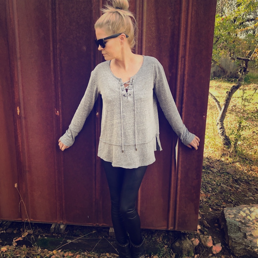 Grey cotton top with mesh detail